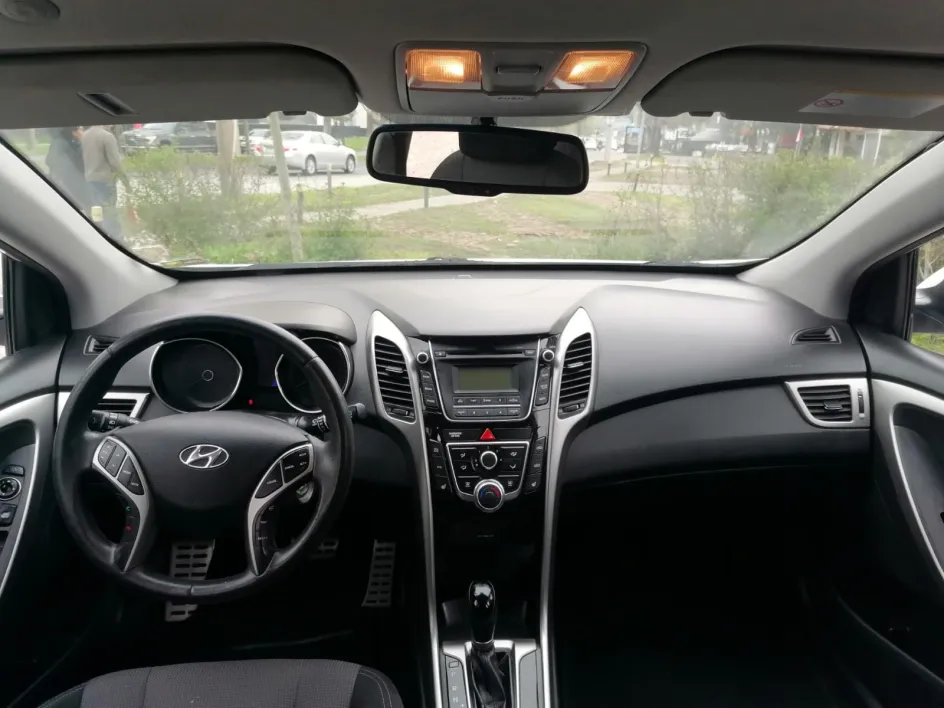 Imagen 8 HYUNDAI I30 1.8 GLS GD SUN FULL AUTO