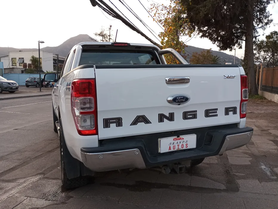 Imagen 5 FORD Ranger 3.2 DSL Auto XLT 4WD
