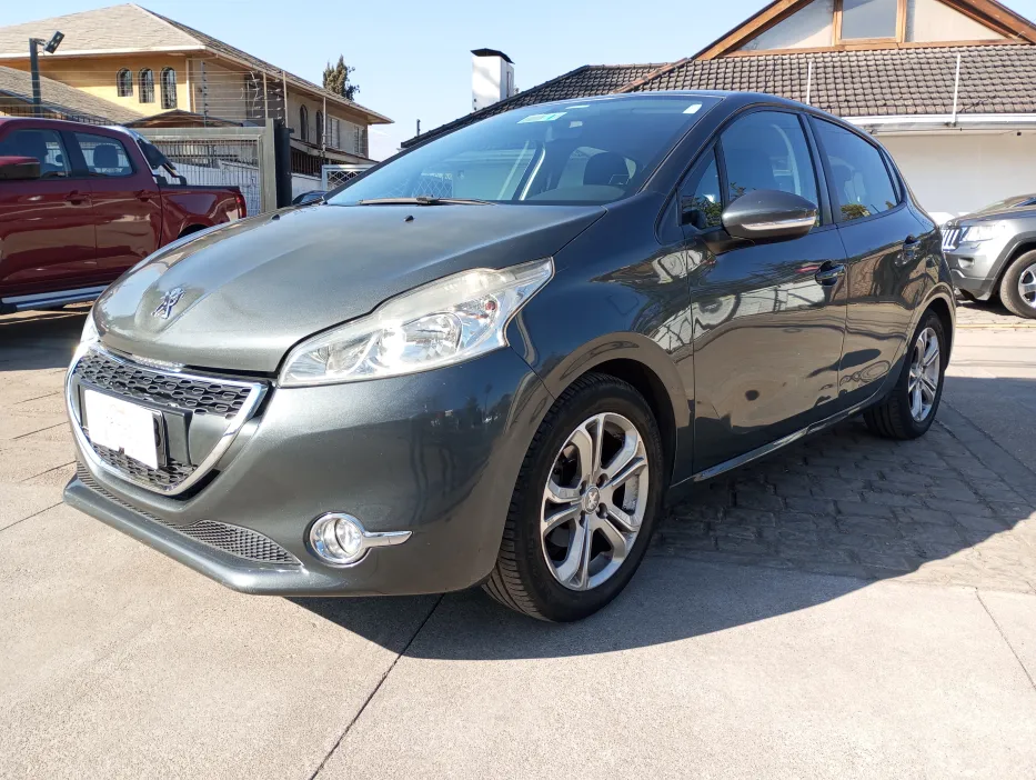 Imagen 1 PEUGEOT 208 Active 1.2 MT